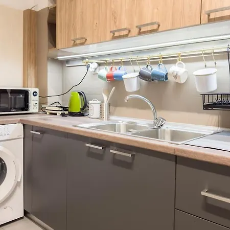 Spacious Urban In The Heart Of Apartment Athens