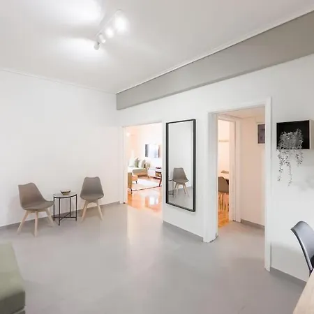 Apartment Spacious Urban In The Heart Of *
