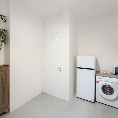 Apartment Spacious Urban In The Heart Of *